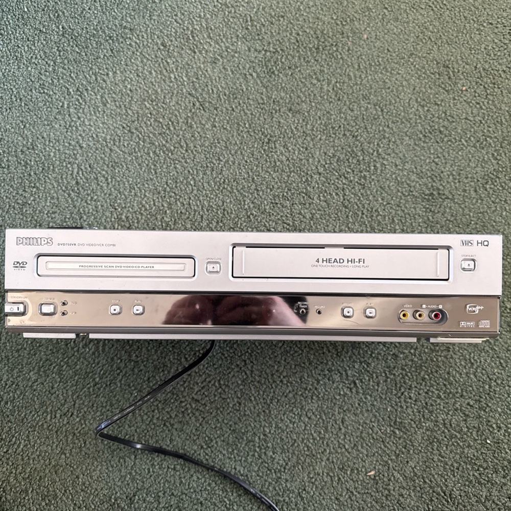 DVD.vhs player combo